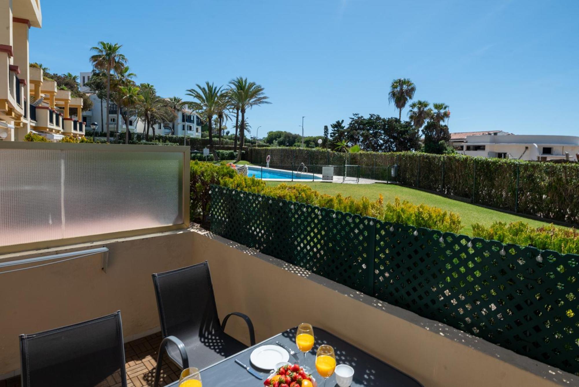 Oleholidays 1106 Romana Playa Primera Linea Playa Marbella Exterior foto